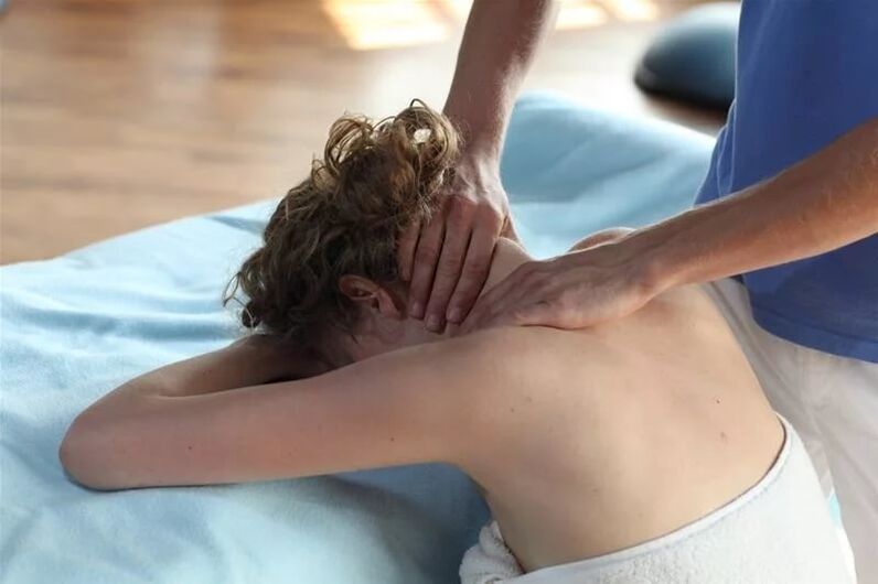 Massage with cervical osteochondosis